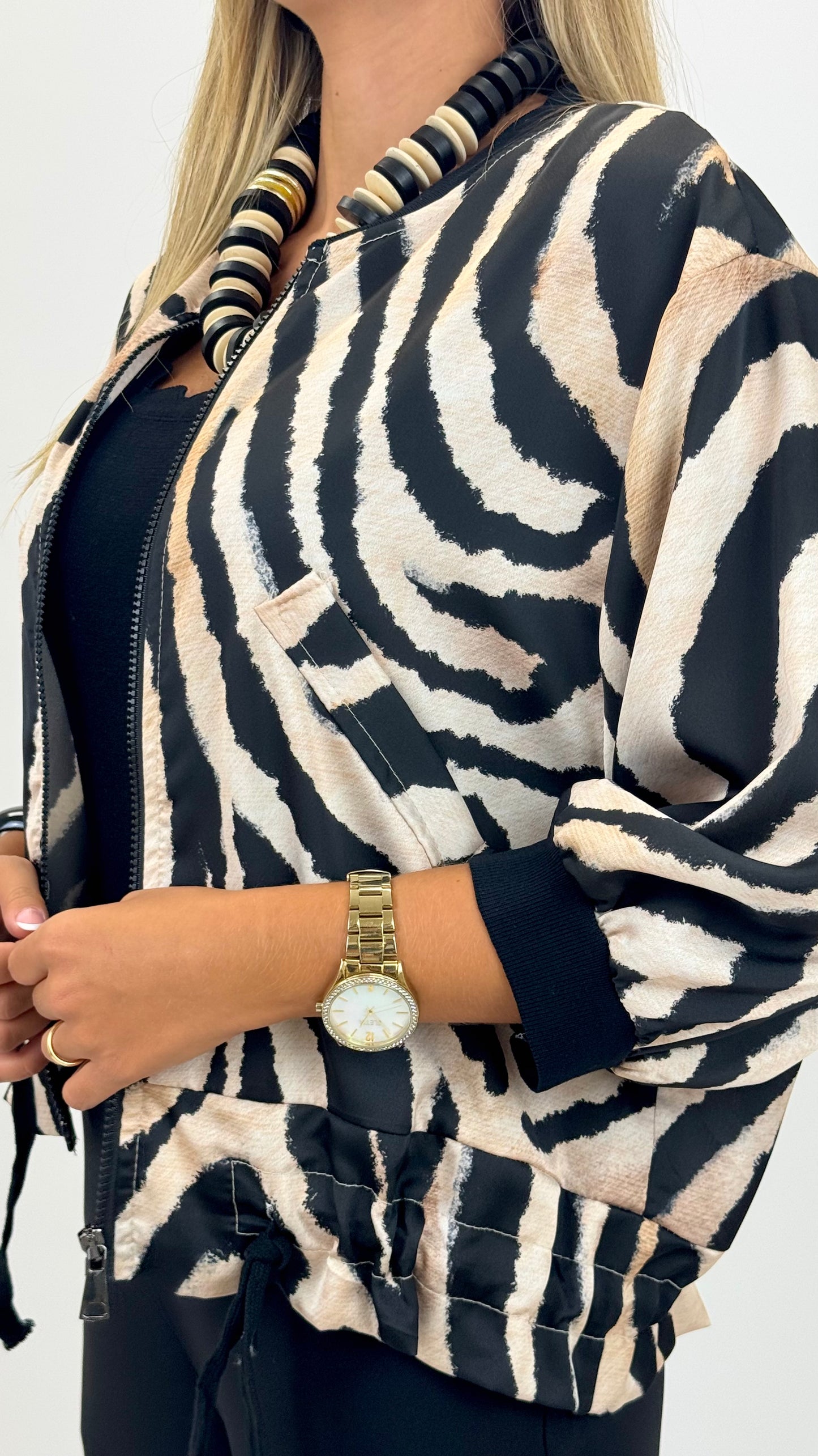 Bomber tecido estampado zebra bege e preto