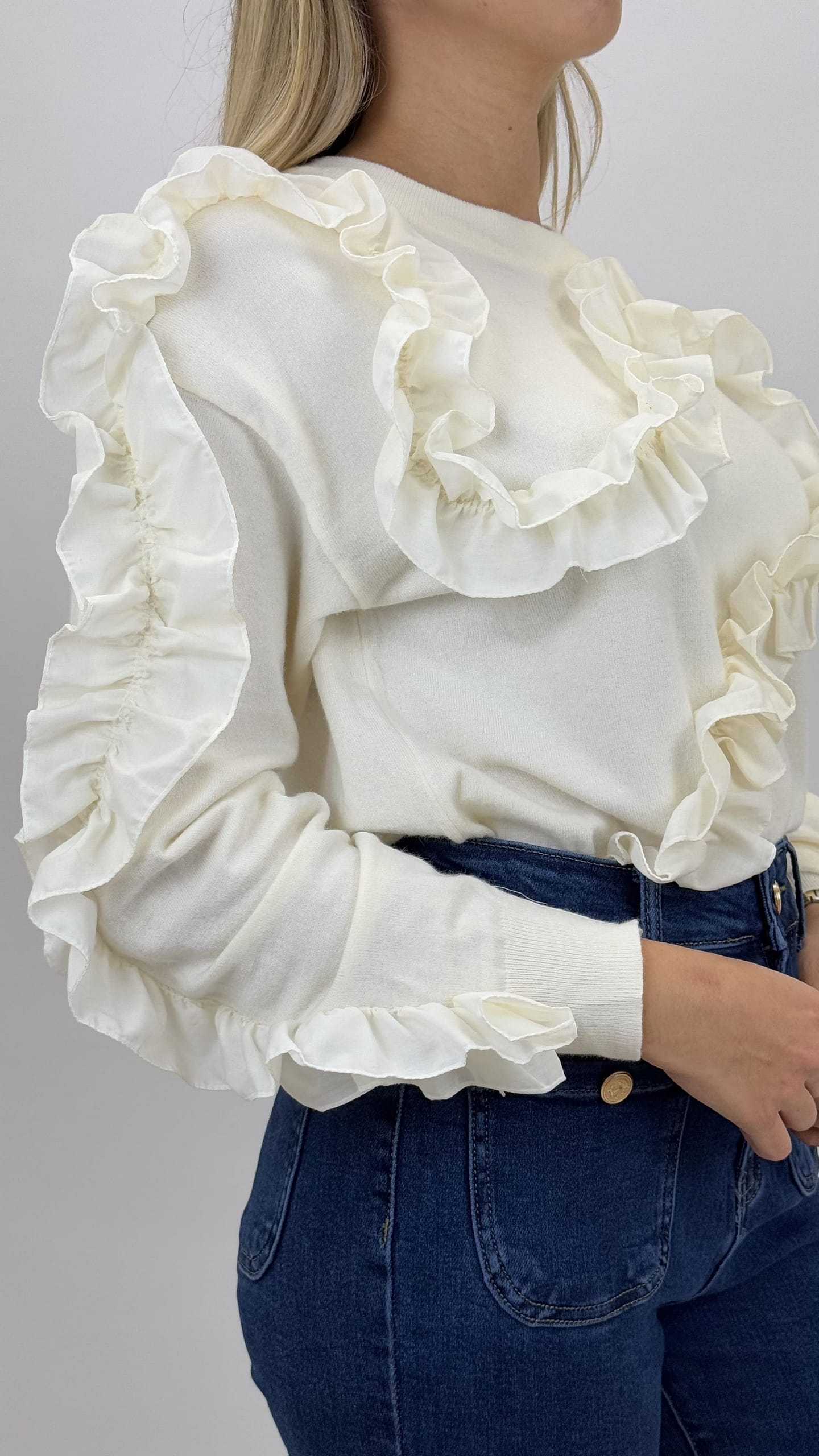 Camisola pérola com folhos