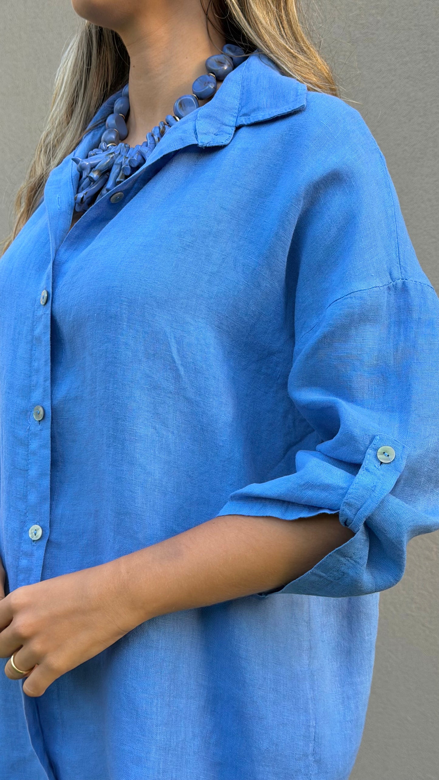 Camisa linho azul-inglês