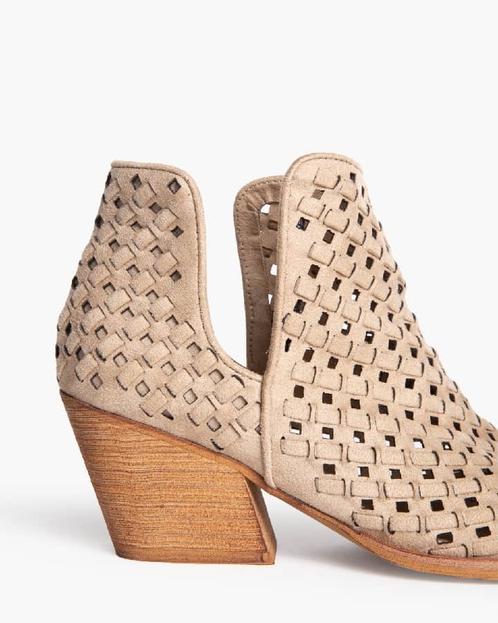 Botim perfurado Bege-areia