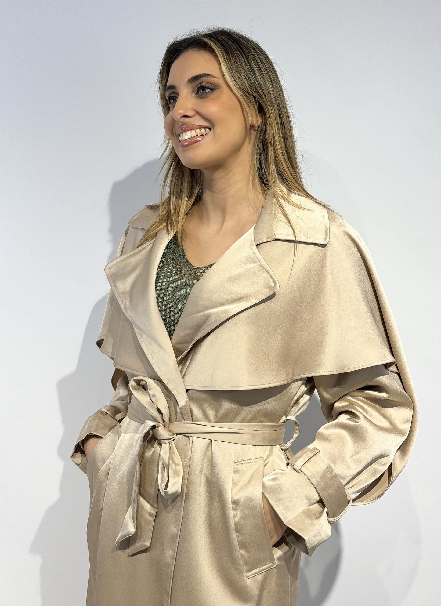 Gabardine acetinada bege