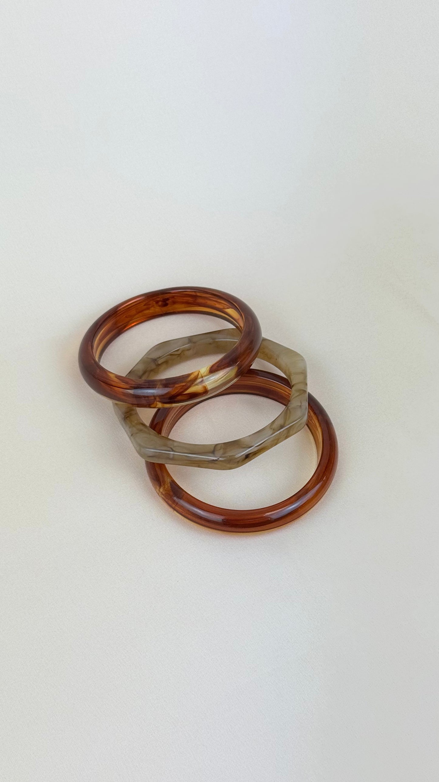 Conjunto pulseiras camel e ambar