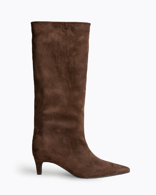 Bota cano-alto tacão kitten castanho