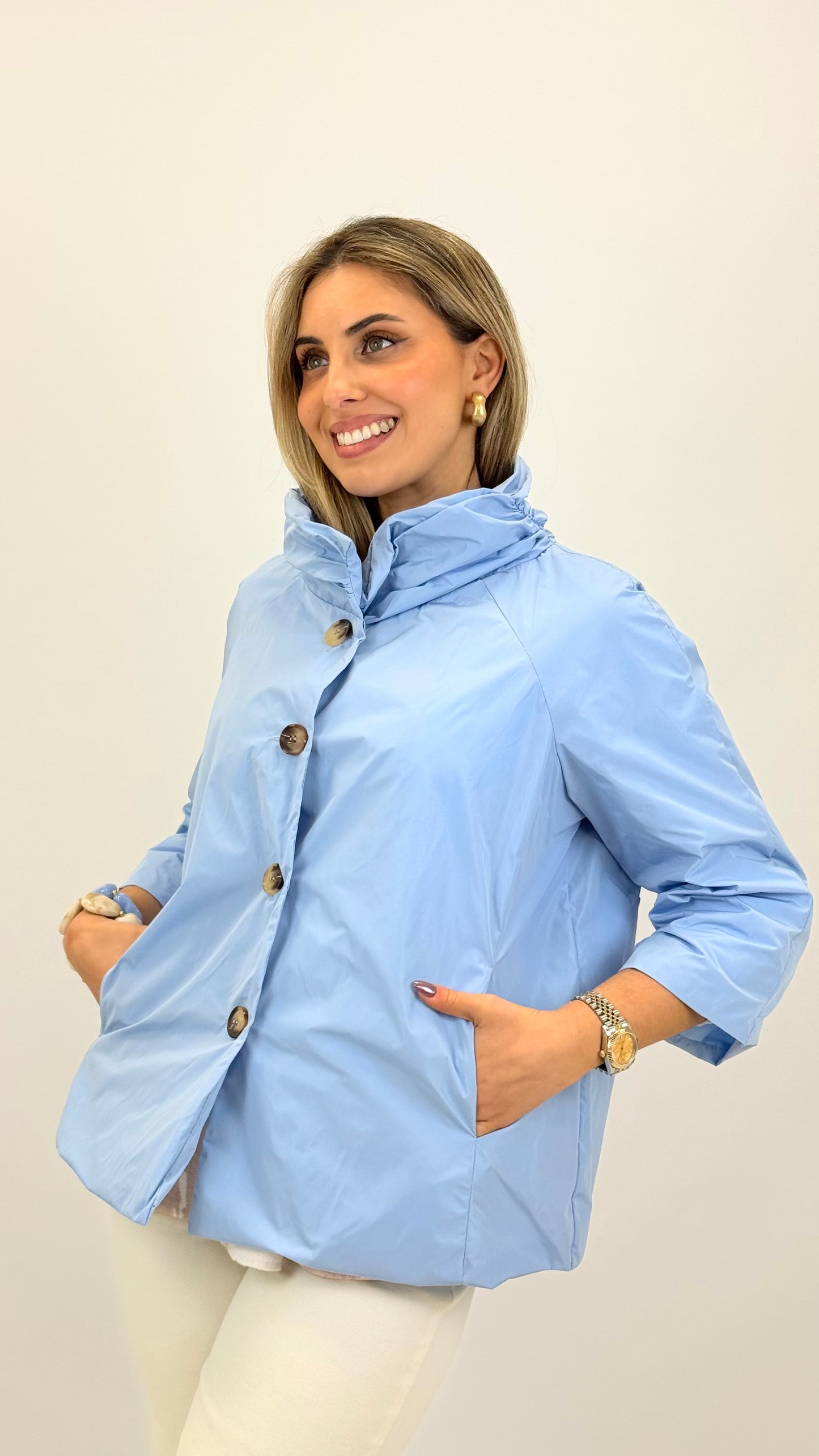 Parka manga 3/4 com botões azul-celeste