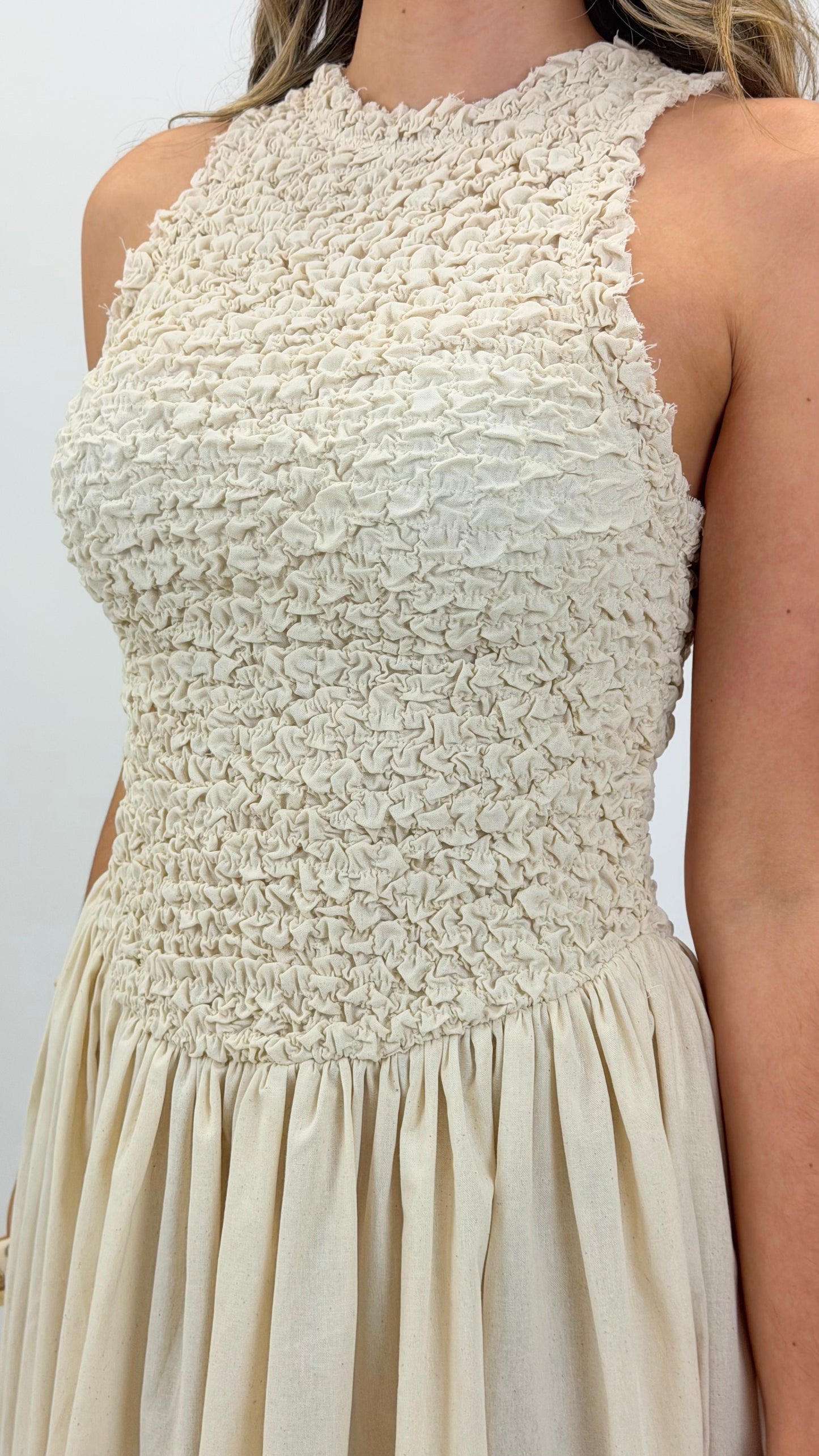 Vestido favos de mel creme