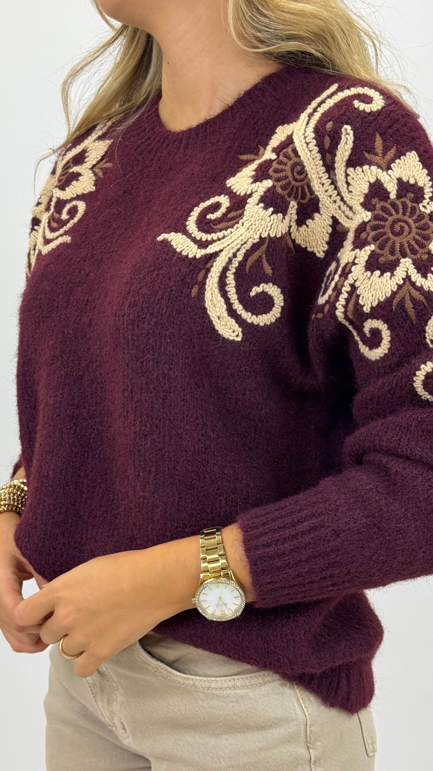 Camisola malha bordeaux bordados florais