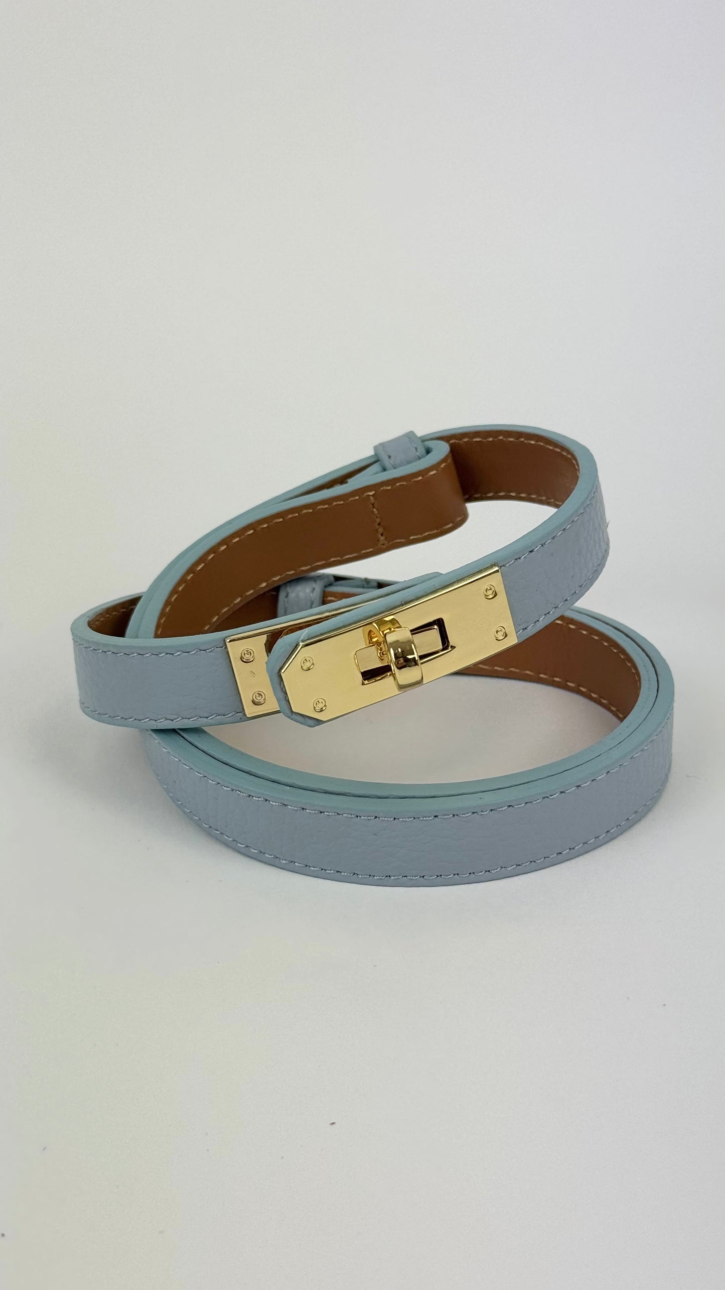 Cinto em pele genuína ajustável azul claro