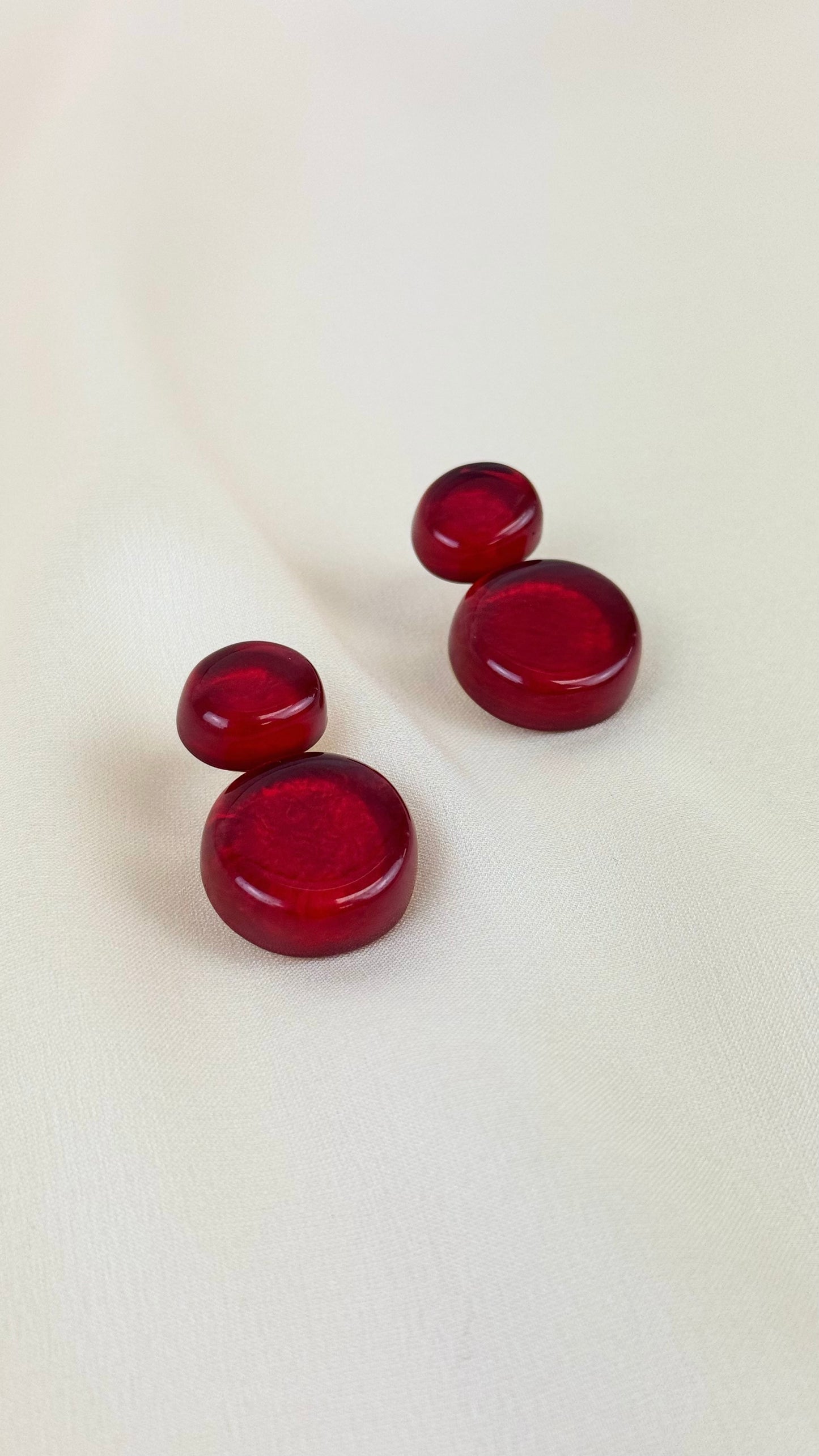 Brincos rodas acrílico vermelho