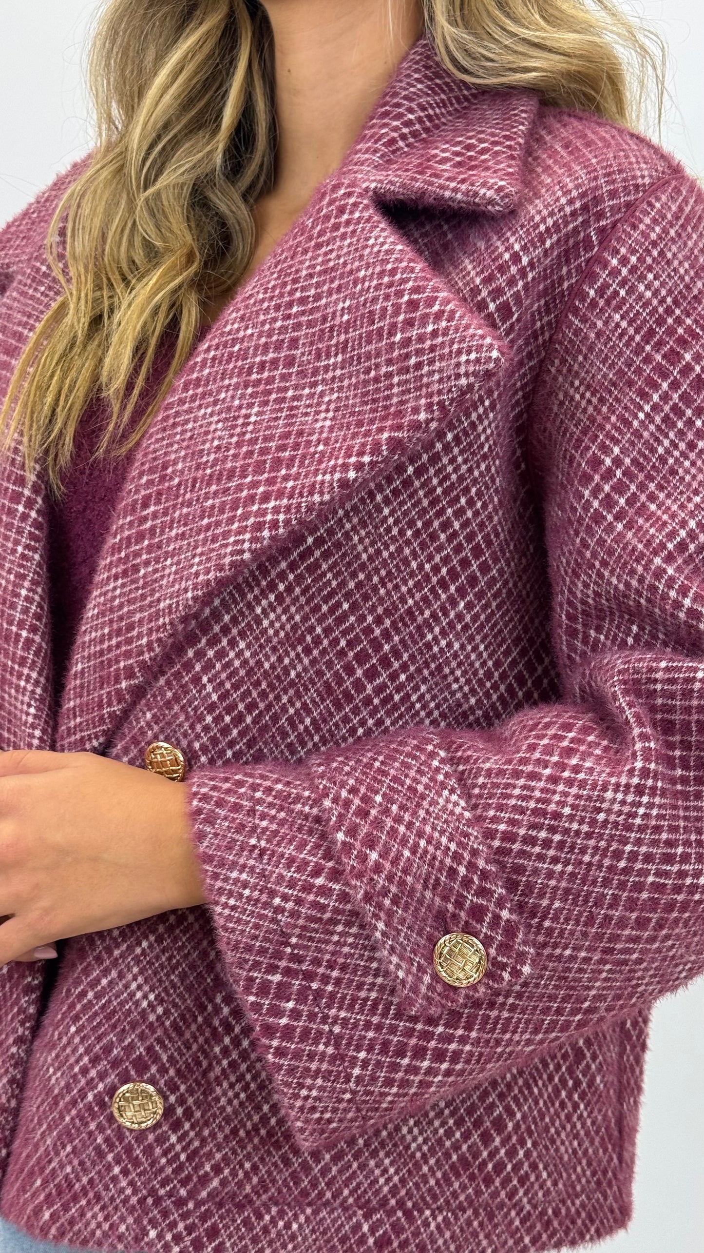 Casaco estilo fazenda tom bordeaux/amora e pérola