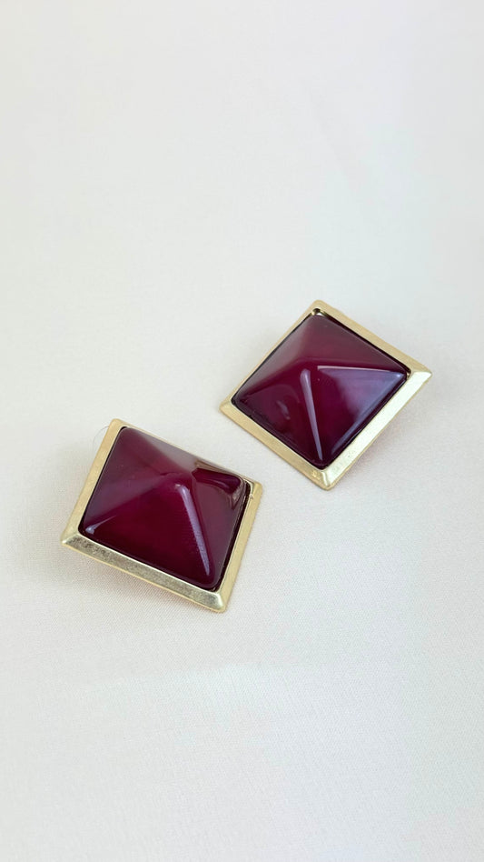 Brincos quadrados bordeaux com rebordo dourado