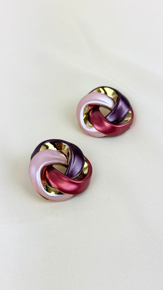 Brincos entrelaçados tons bordeaux e dourado