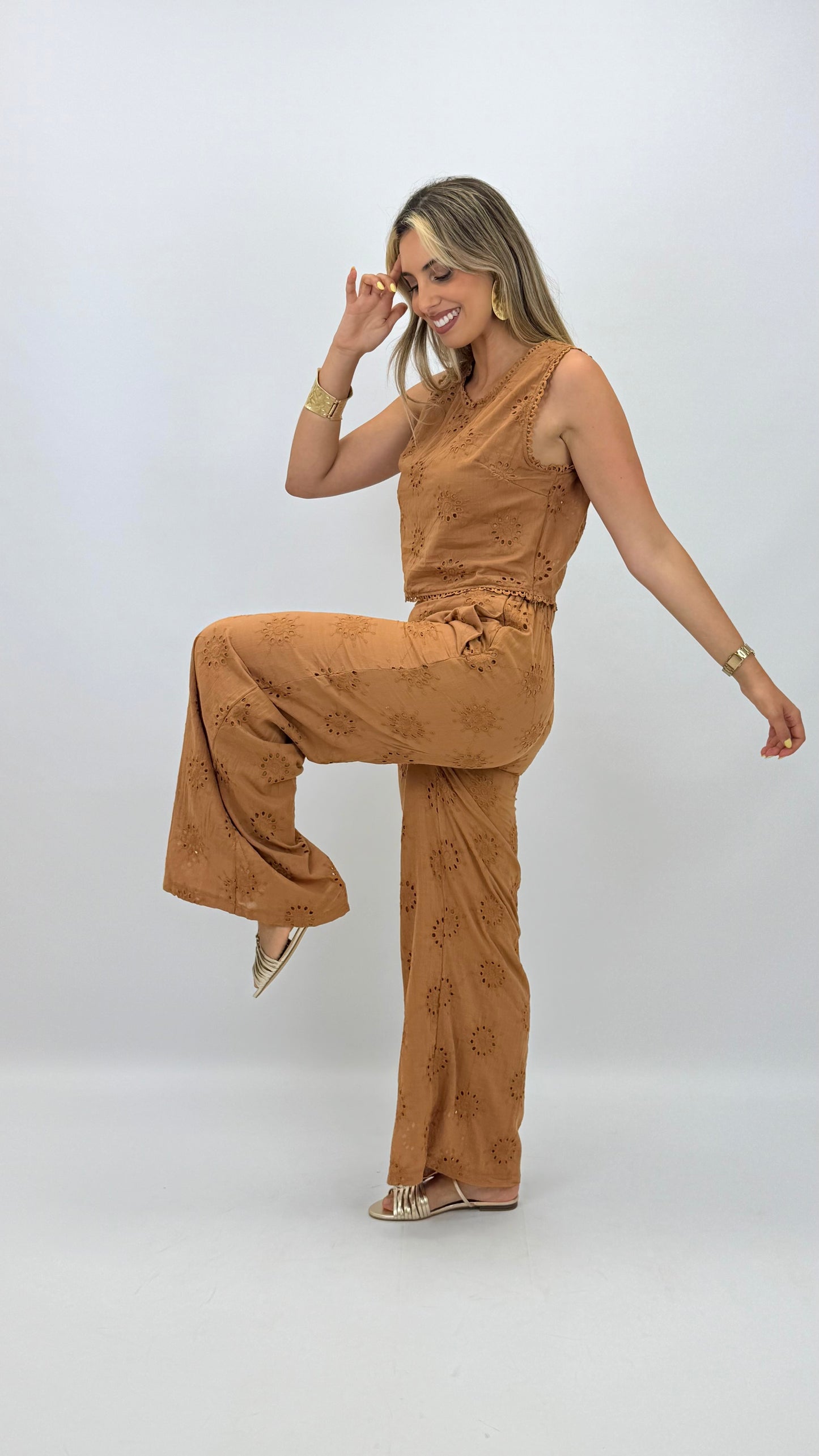 Conjunto bordado-inglês terracota