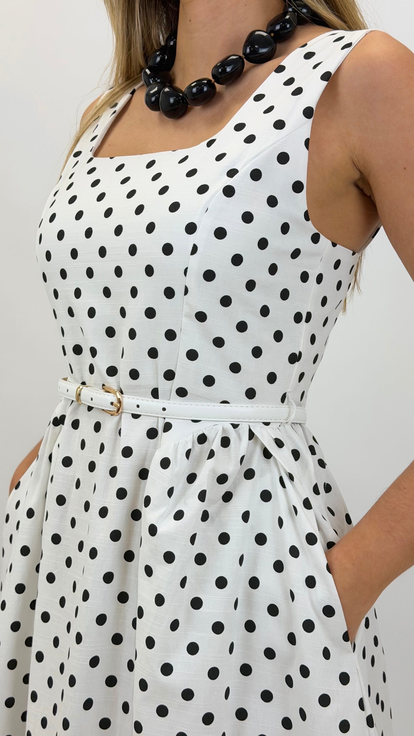 Vestido Pretty Woman branco e preto