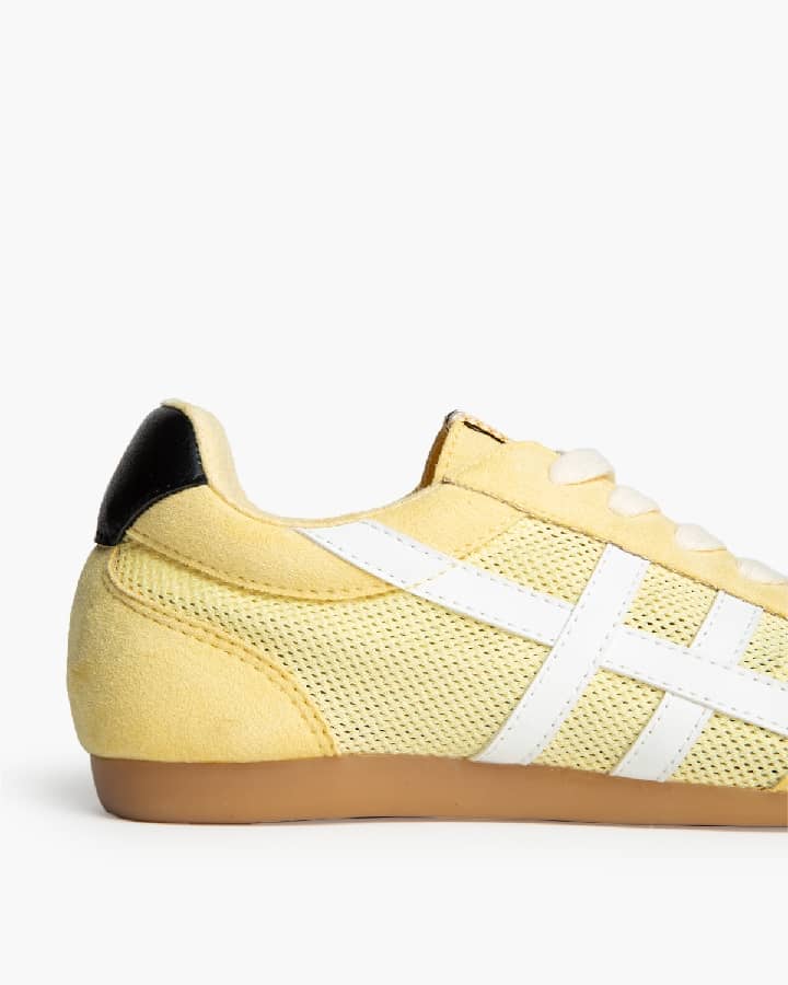 Sapatilha amarelo-claro