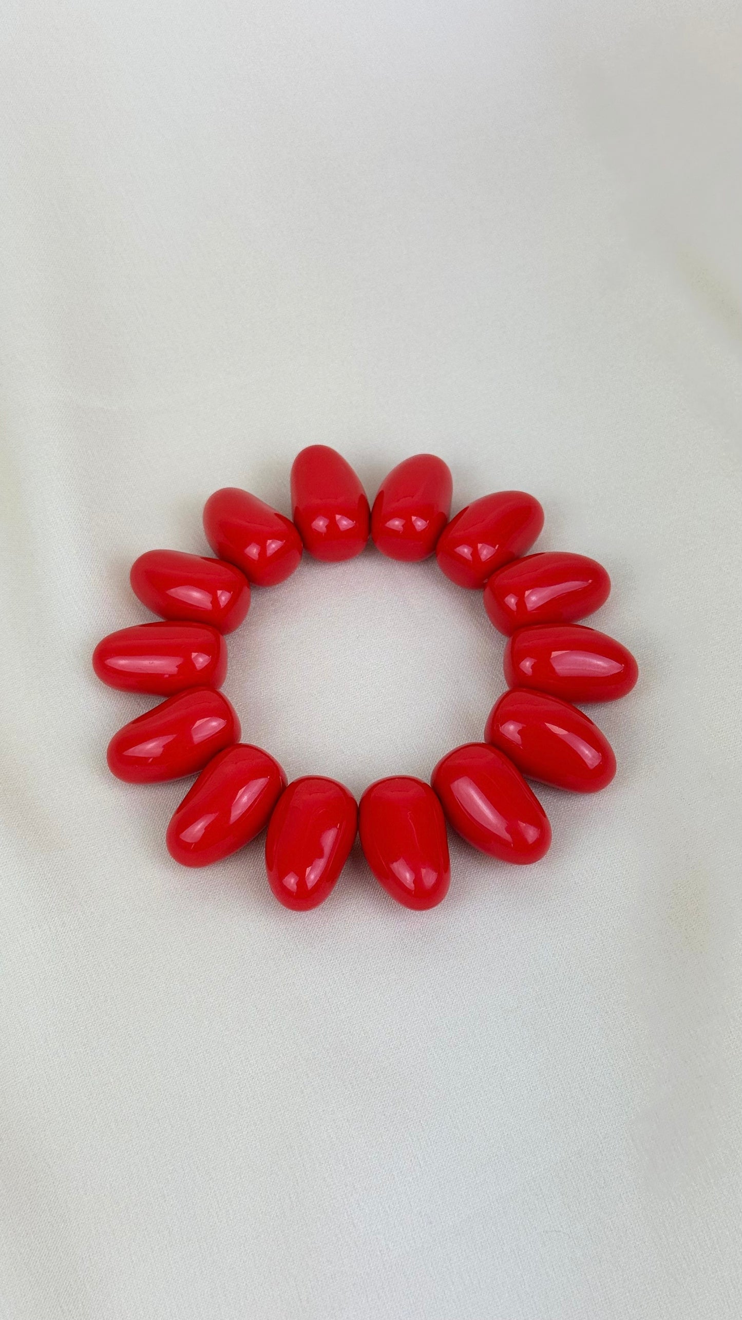 Pulseira elástico peças acrílico vermelho