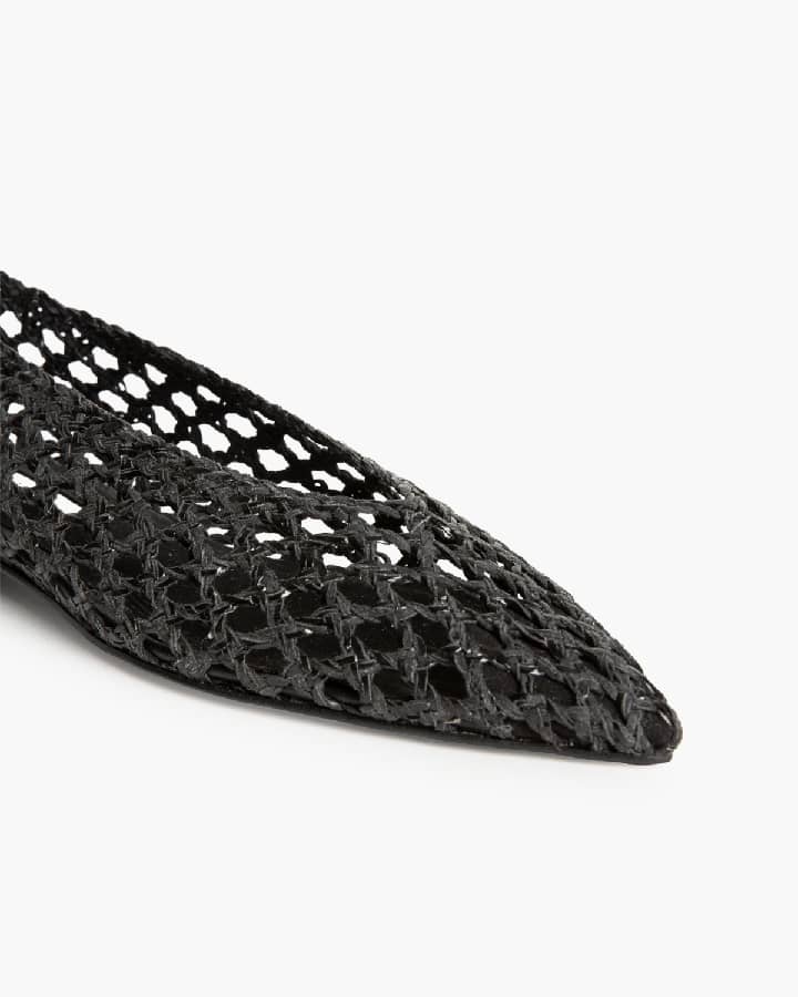 Sapato raso entrançado preto