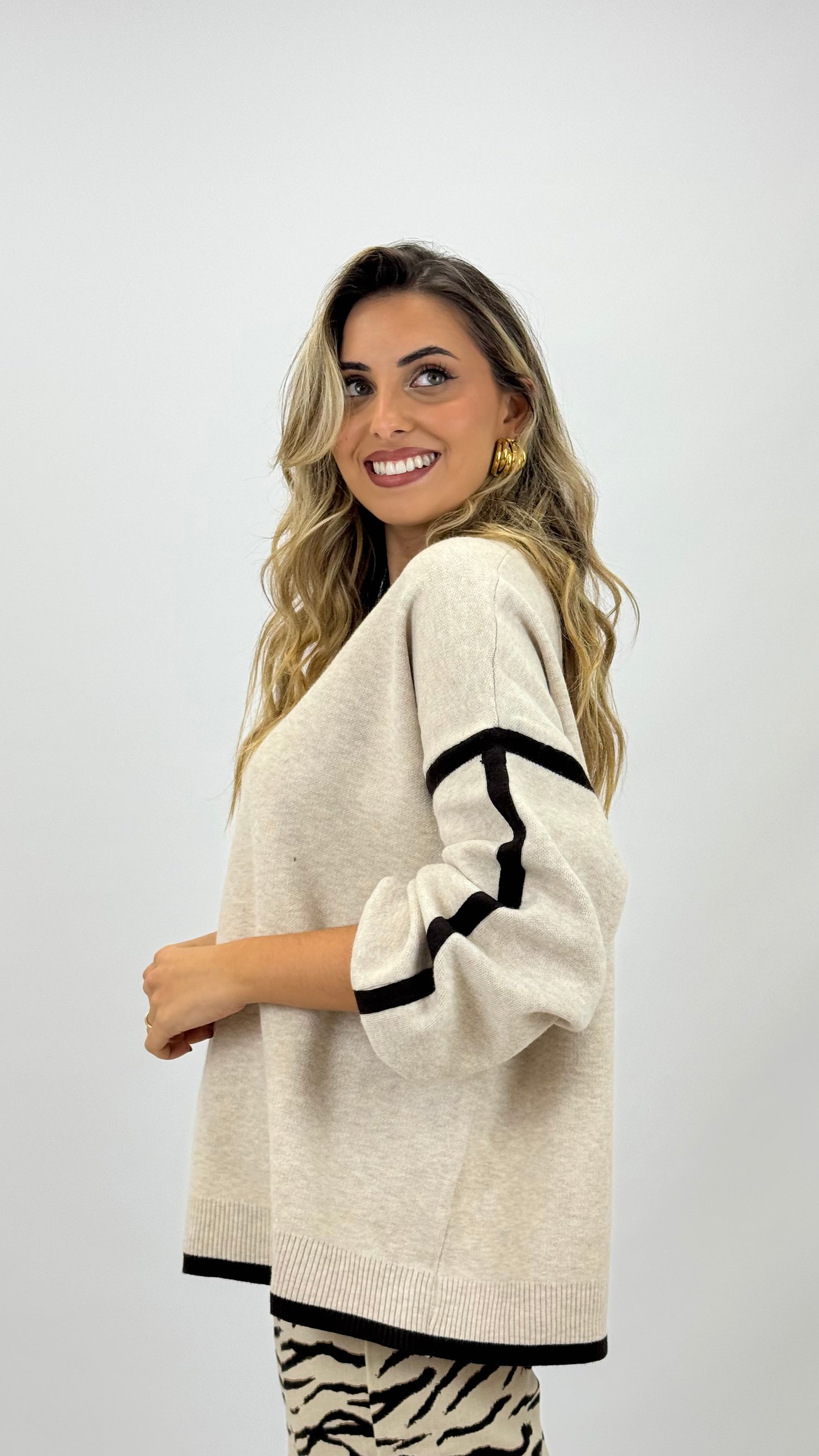 Camisola malha creme com rebordo castanho