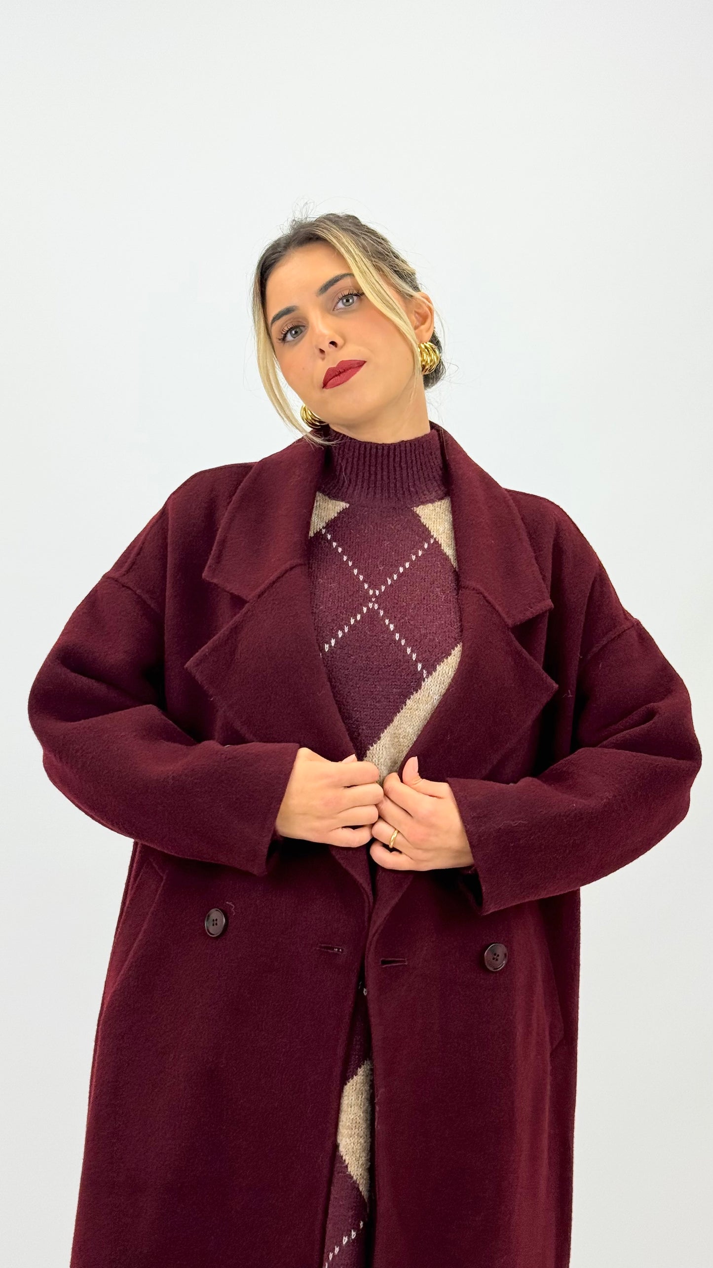 Sobretudo de fazenda comprido com botões bordeaux