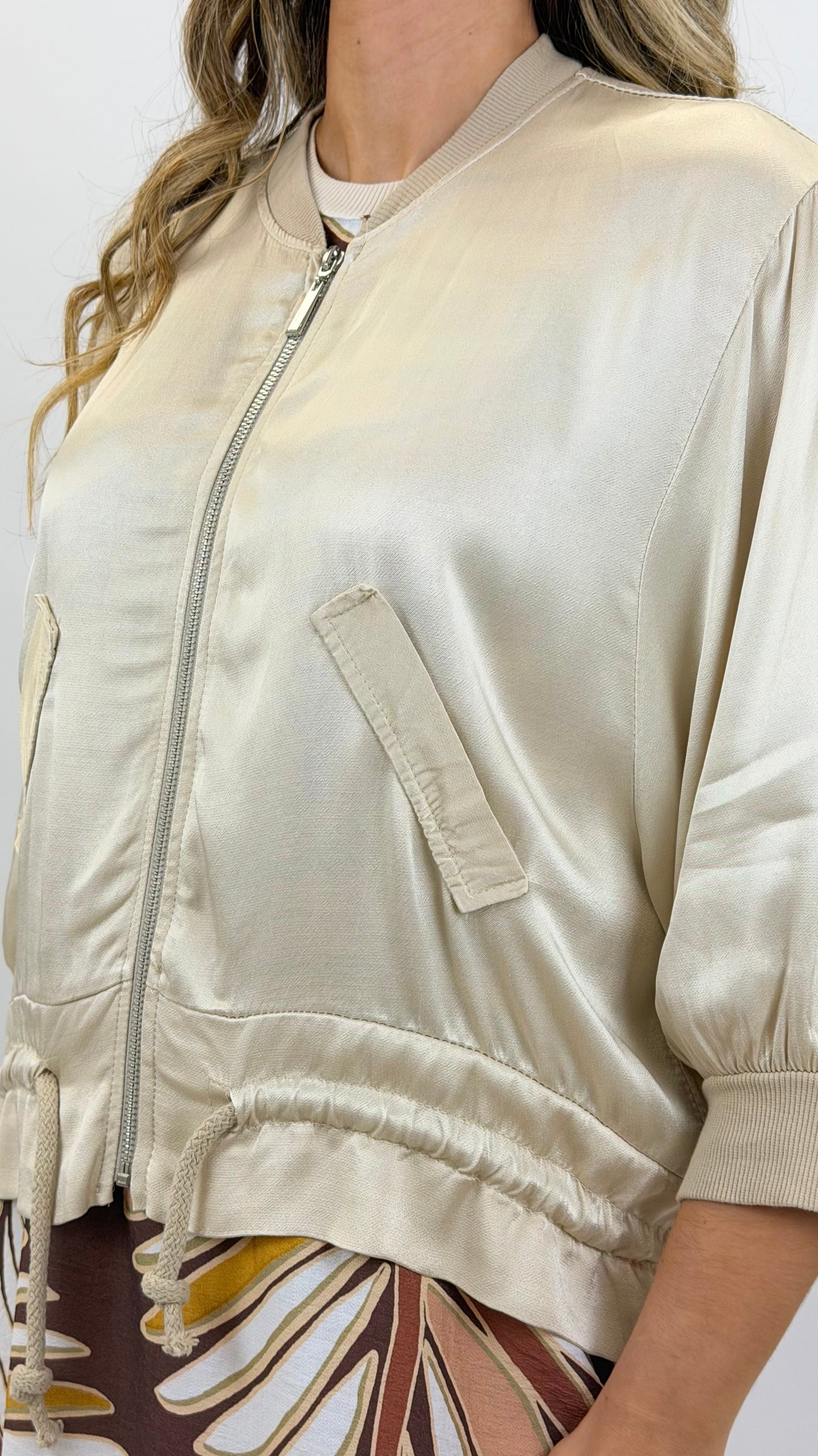 Bomber acetinado pérola