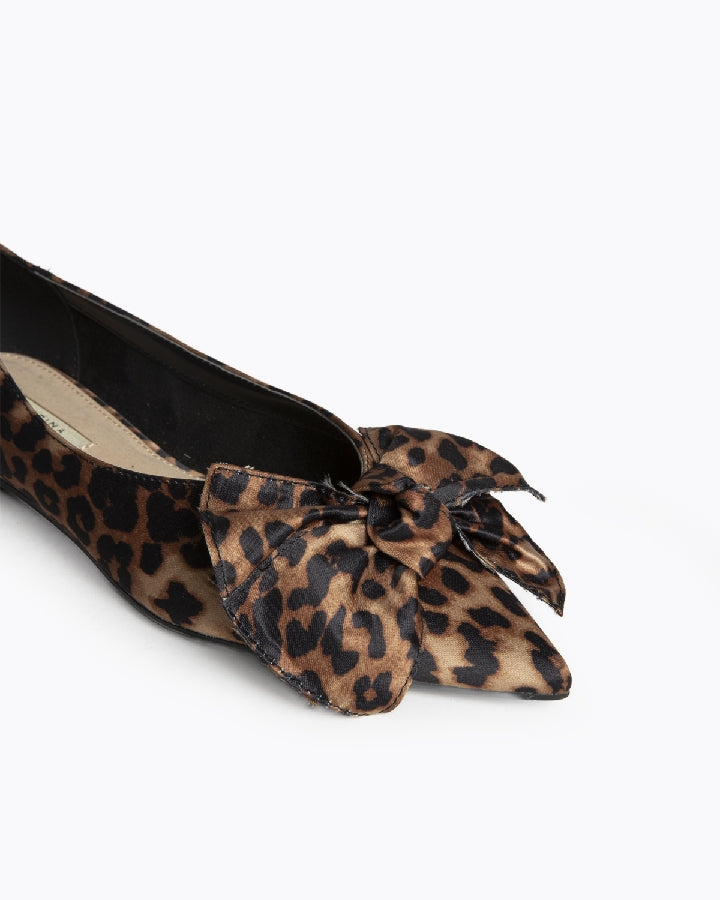 Sabrina leopardo com laço