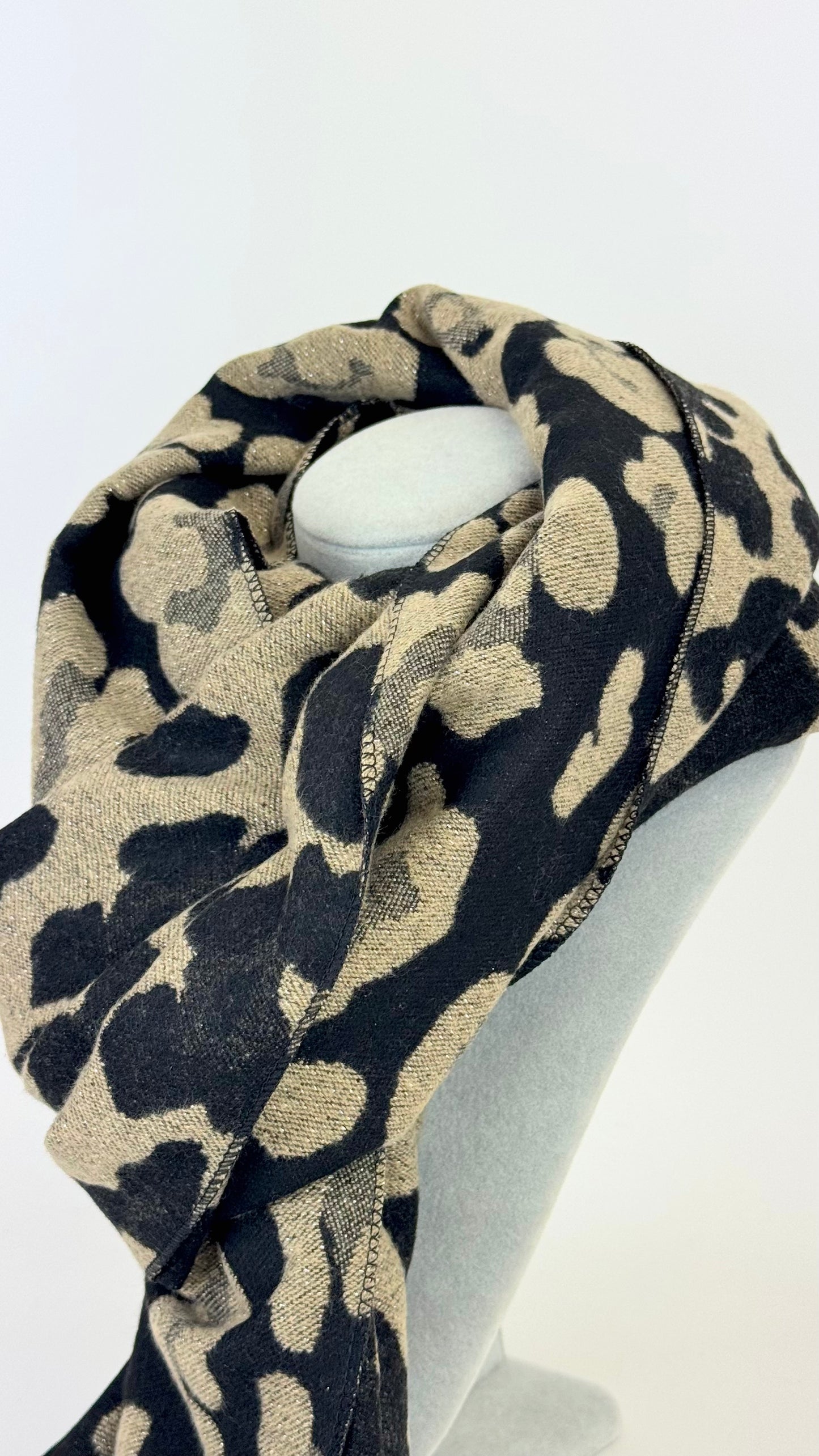 Écharpe/cachecol animal-print preto e bege