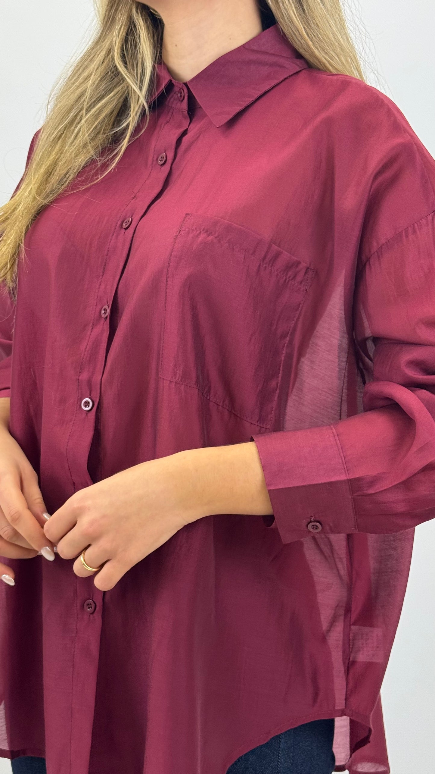Blusa em tecido fluído bordeaux