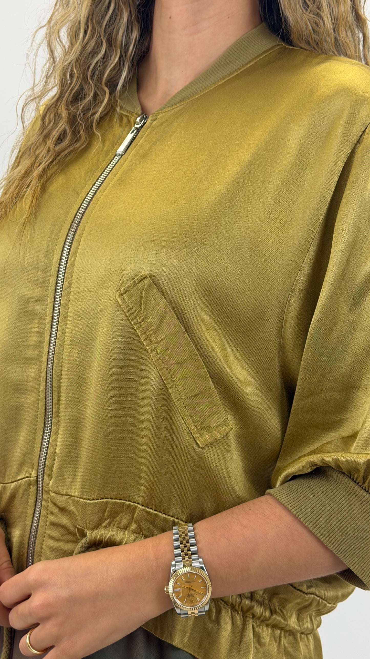 Bomber acetinado verde-pistachio