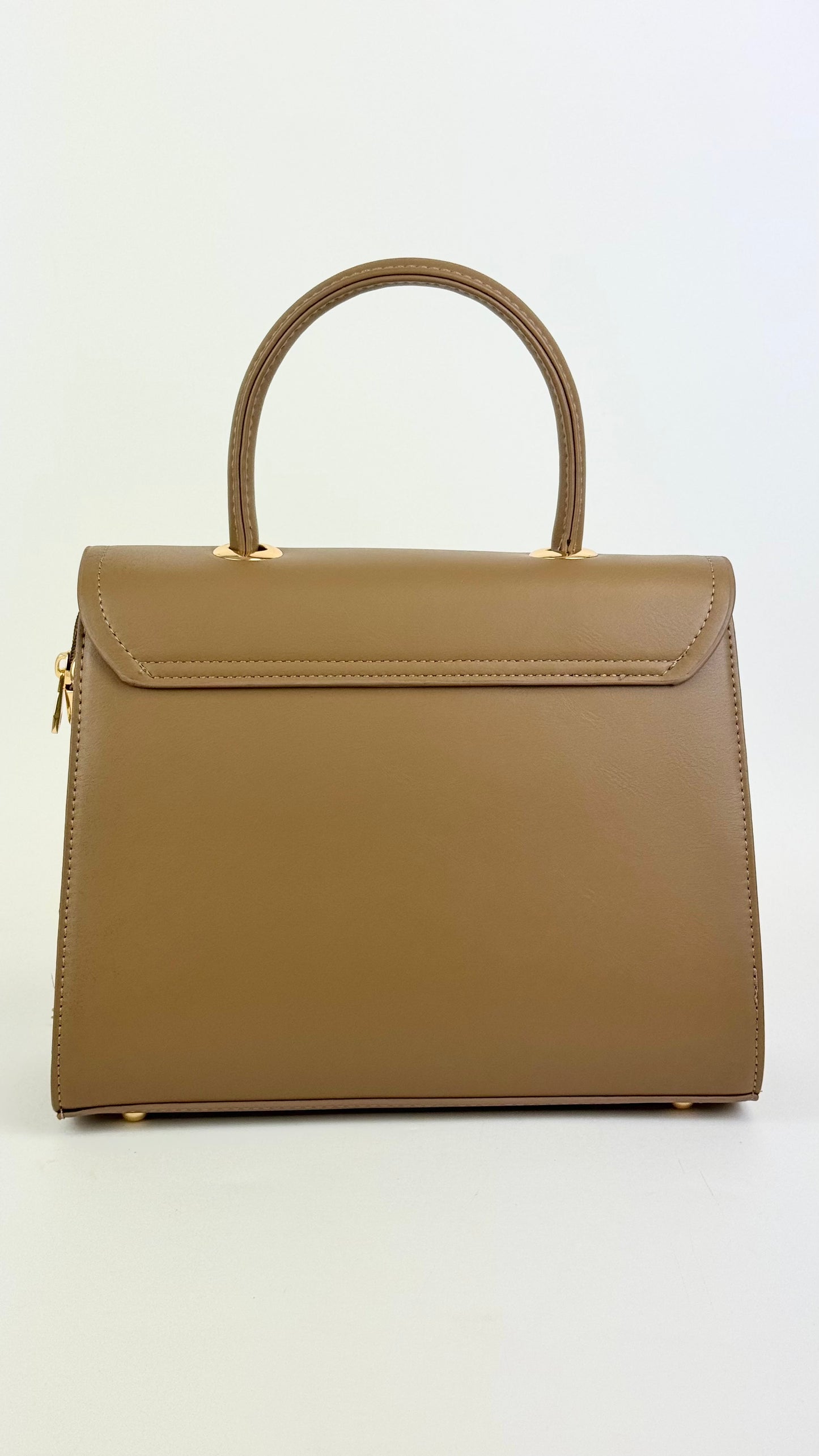 Carteira eco-pele taupe com fecho dourado