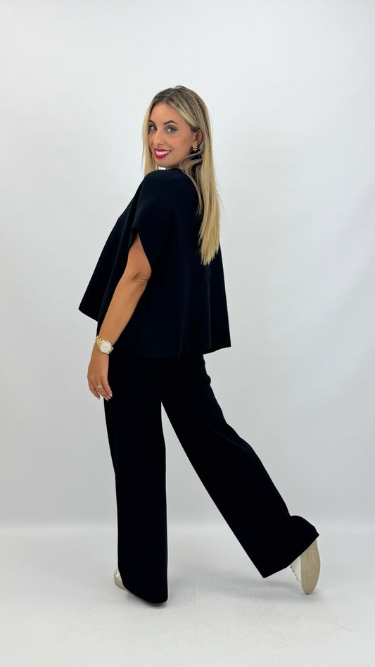 Conjunto colete e calça malha preto