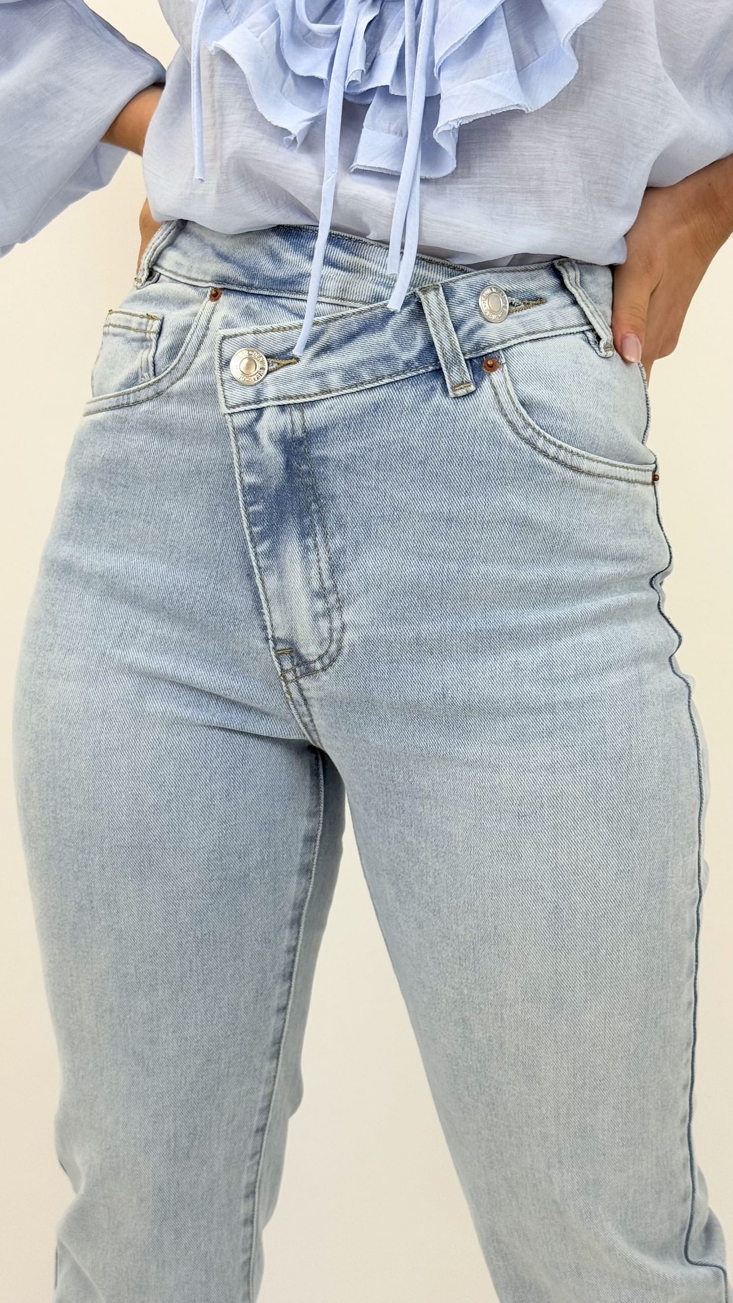 Calça ganga fecho sobreposto wide-leg