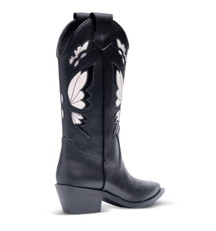 Texanas bordadas em preto e creme