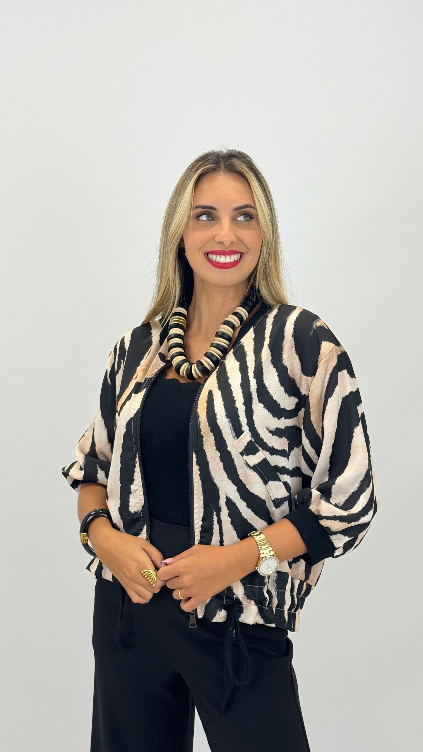 Bomber tecido estampado zebra bege e preto