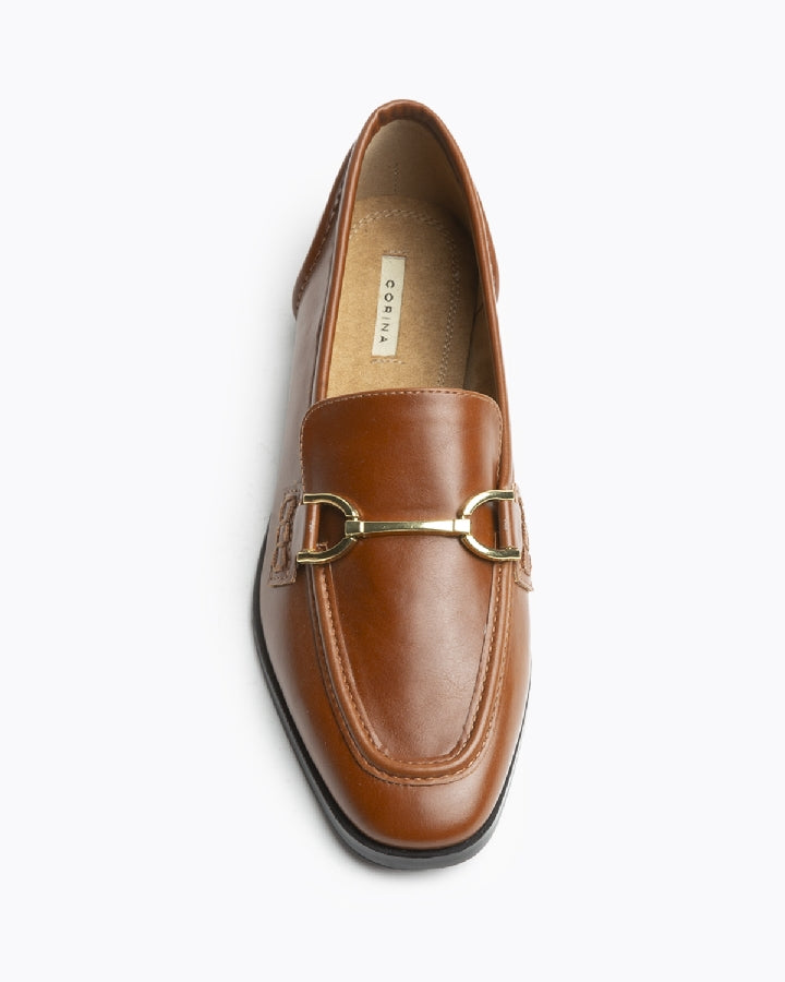 Sapato raso camel com aplicação dourado