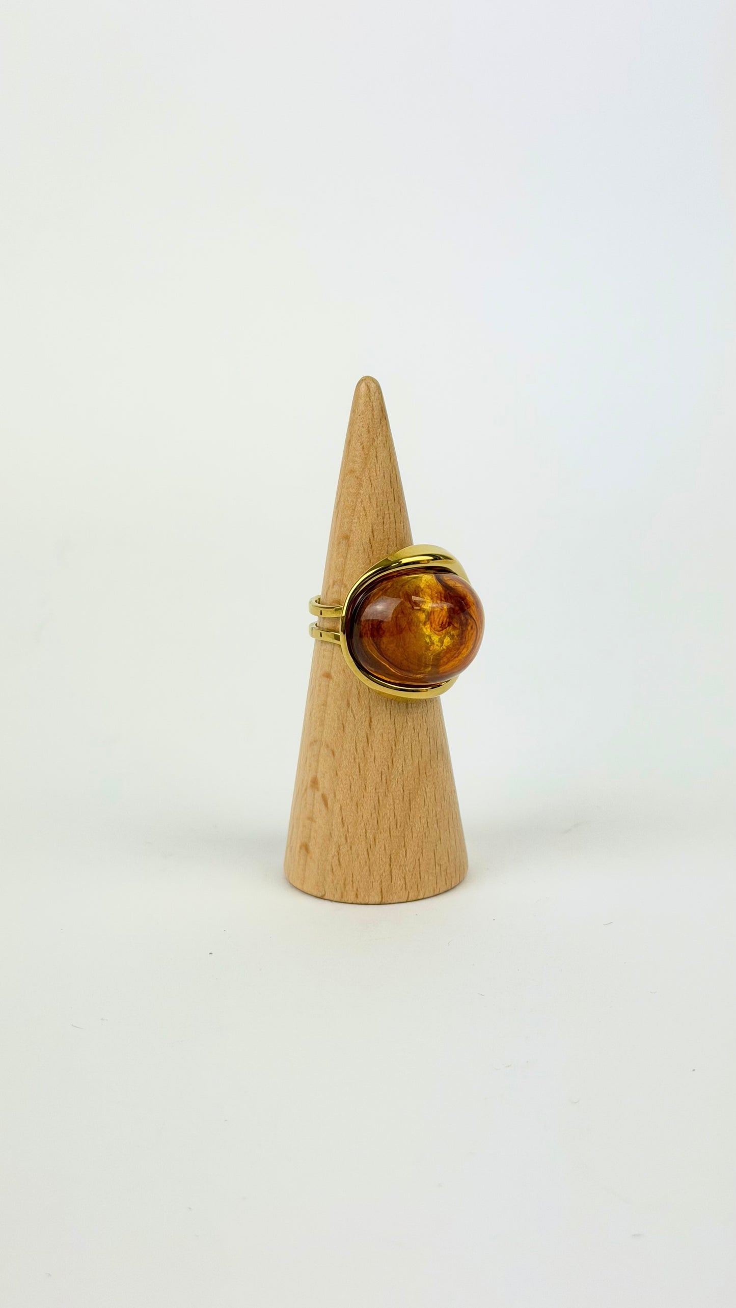 Anel aço dourado pedra ambar
