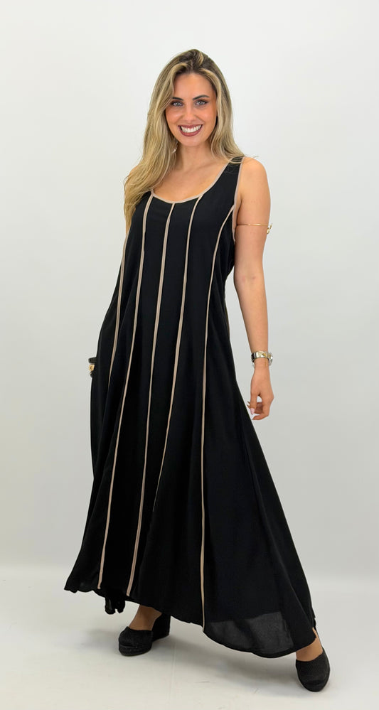 Vestido cavado preto com nervuras taupe