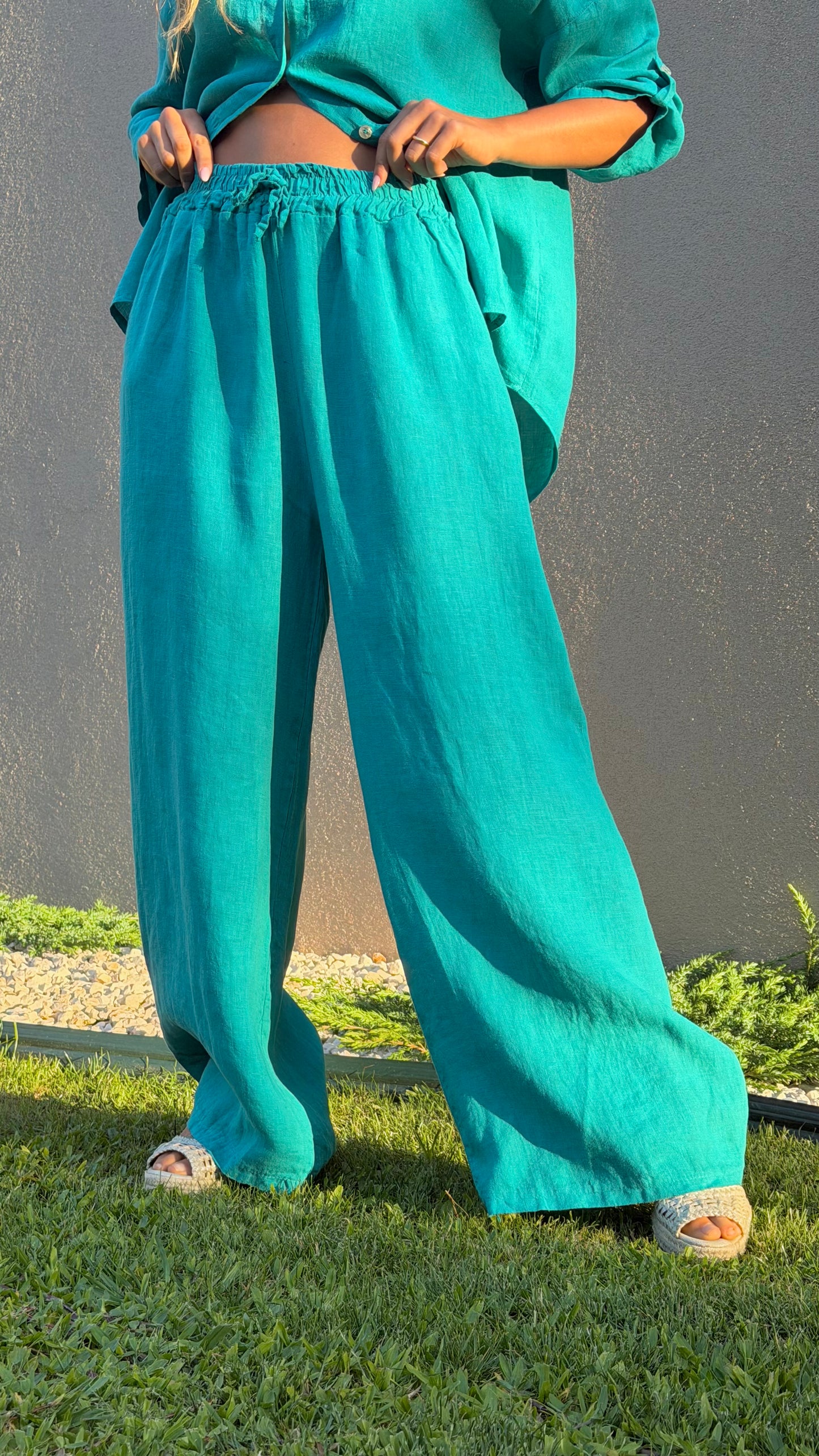 Calça linho verde-cobalto