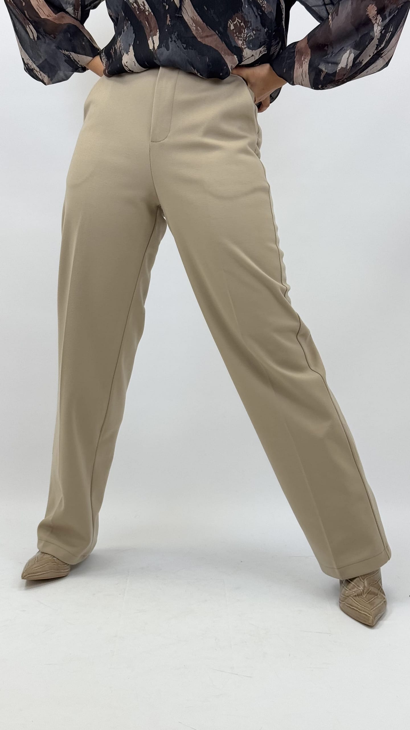 Calça fazenda straight taupe