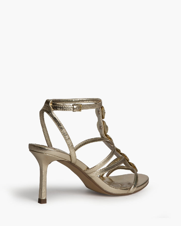 Sandália stilleto dourada com chapinhas douradas