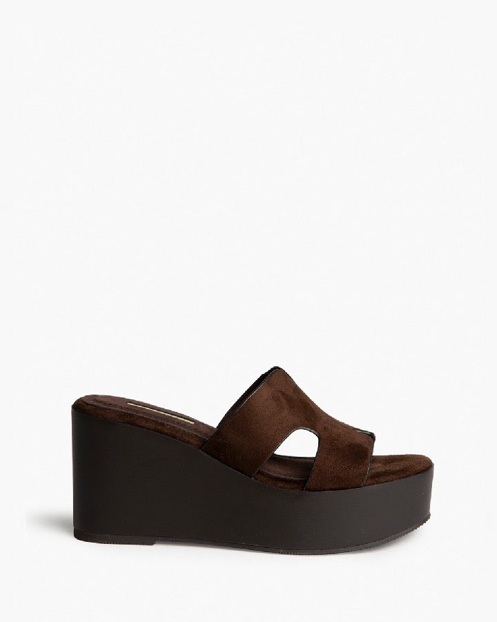 Sandália de plataforma castanho