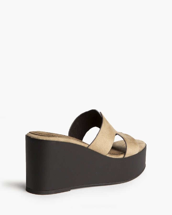 Sandália de plataforma taupe