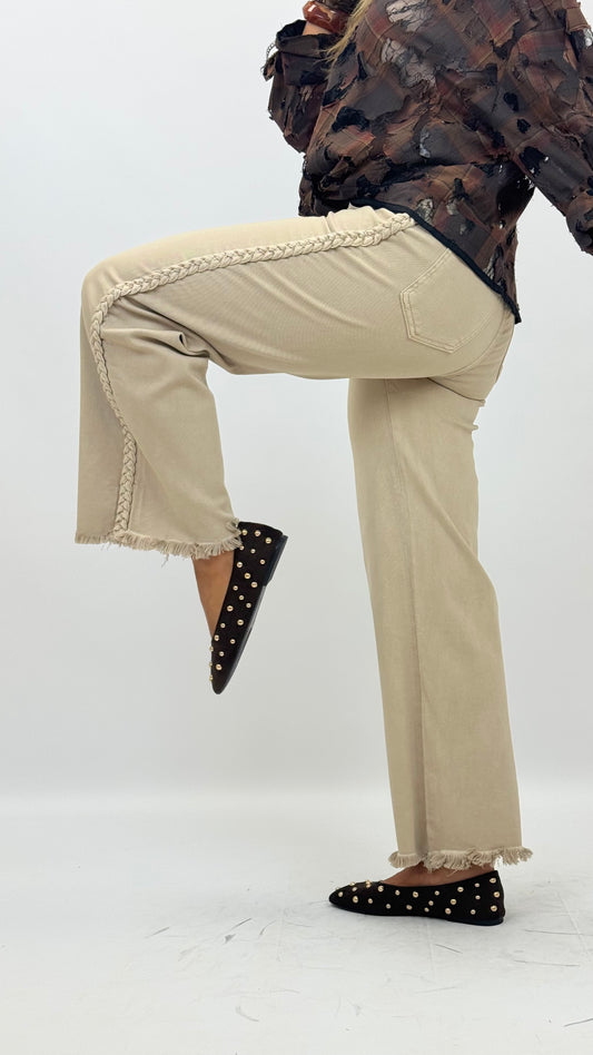 Calça wide-leg sarja bege com trança