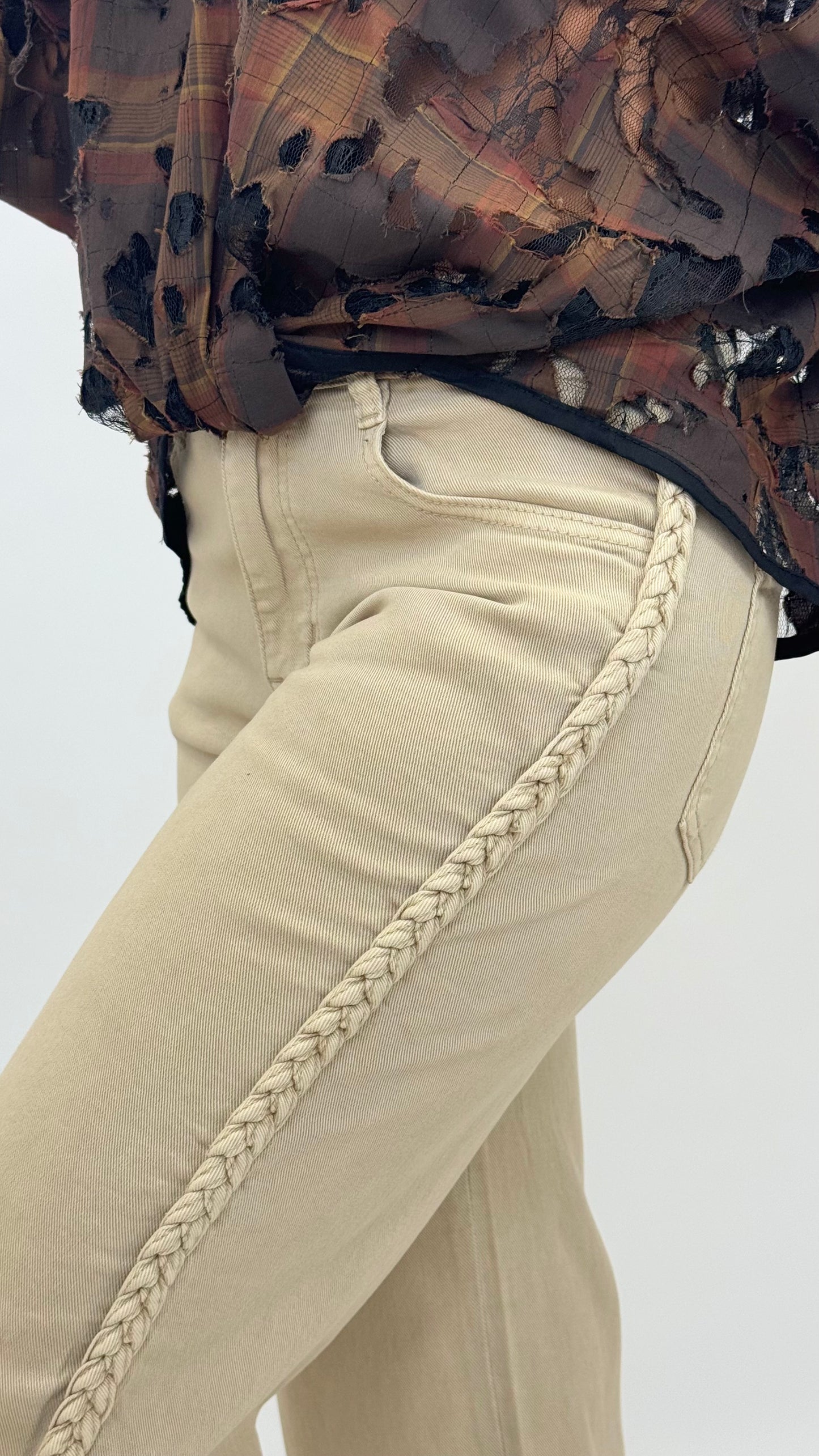 Calça wide-leg sarja bege com trança