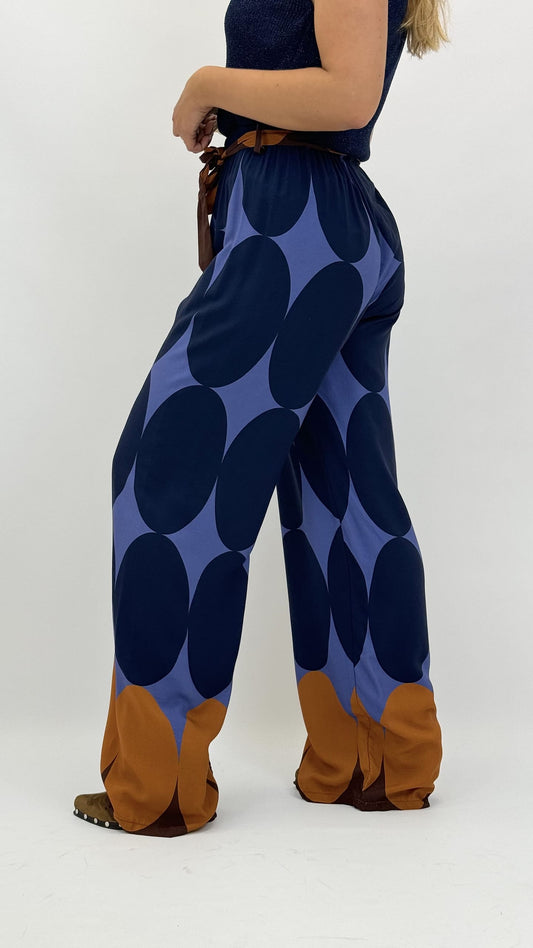 Pantalona bolas tons azul e camel