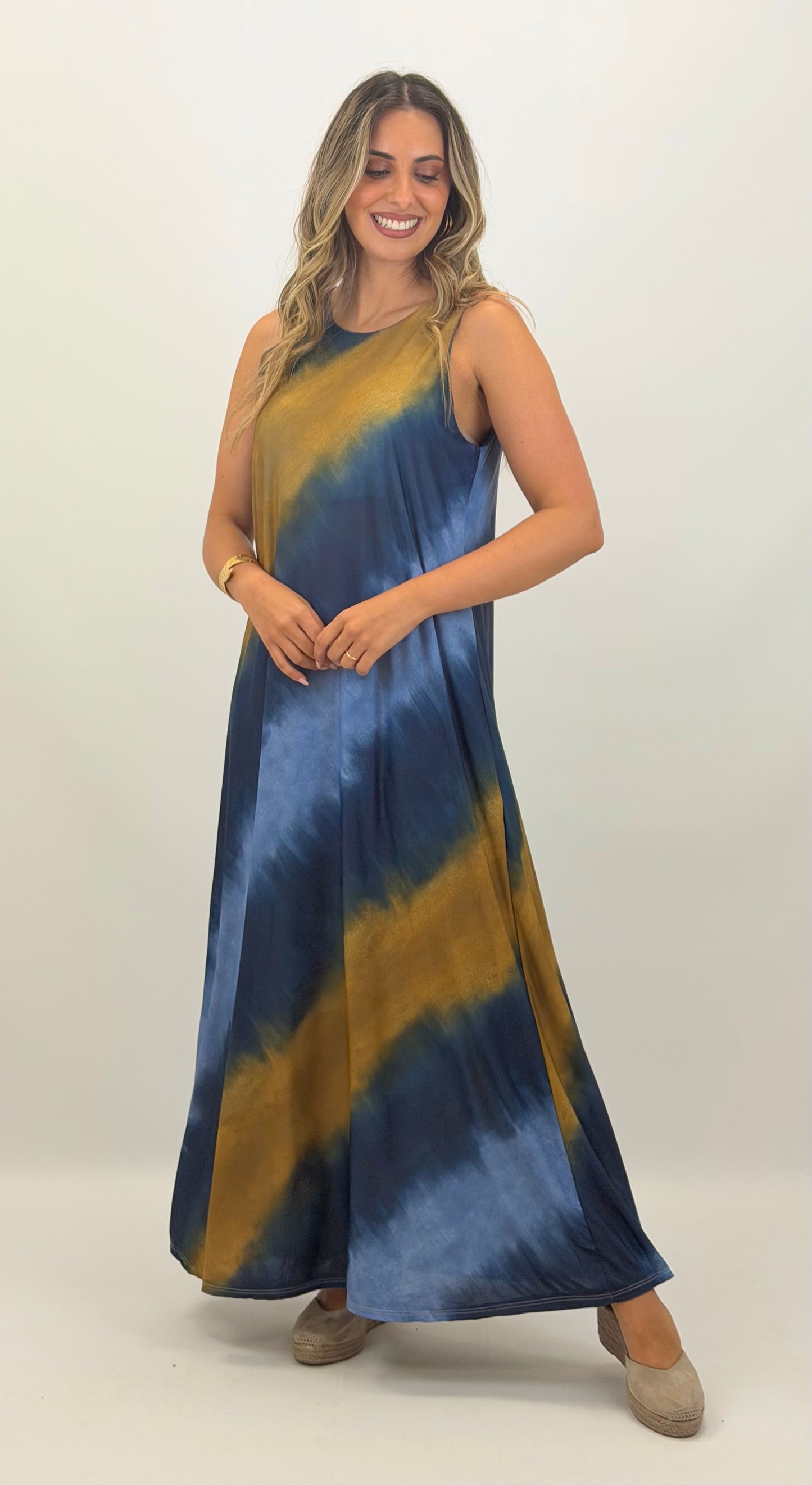Vestido malha fria degradé azul e amarelo