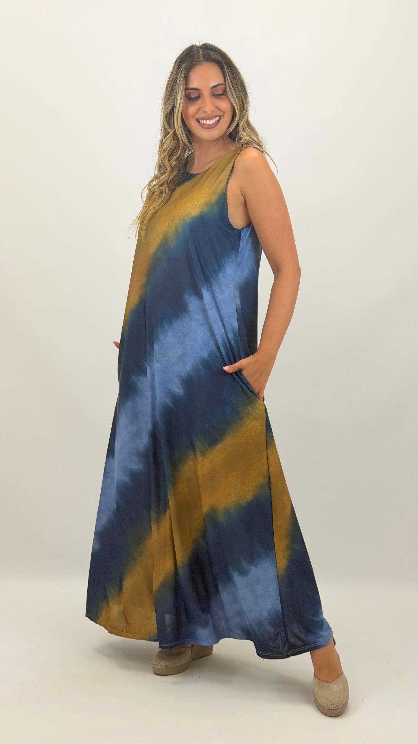 Vestido malha fria degradé azul e amarelo