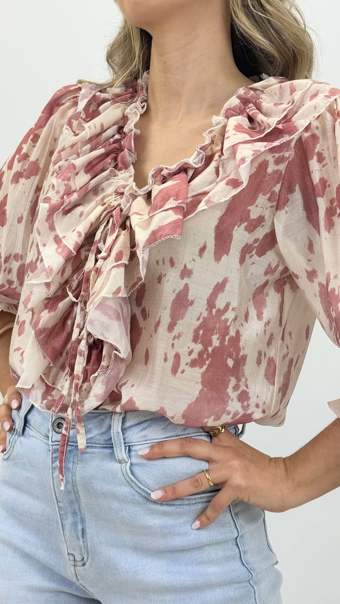 Blusa animal-print pérola e rosa