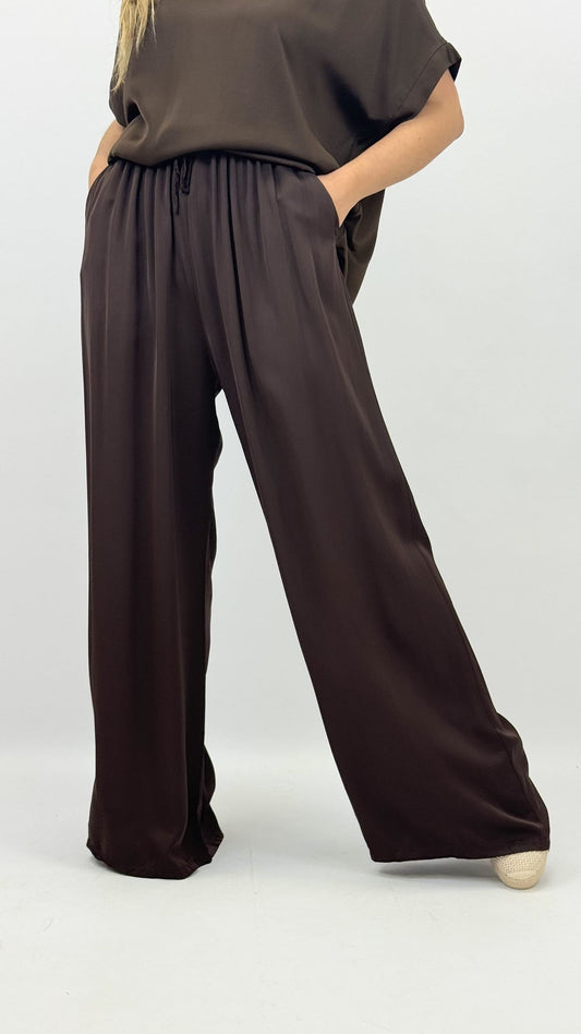 Pantalona acetinada castanha