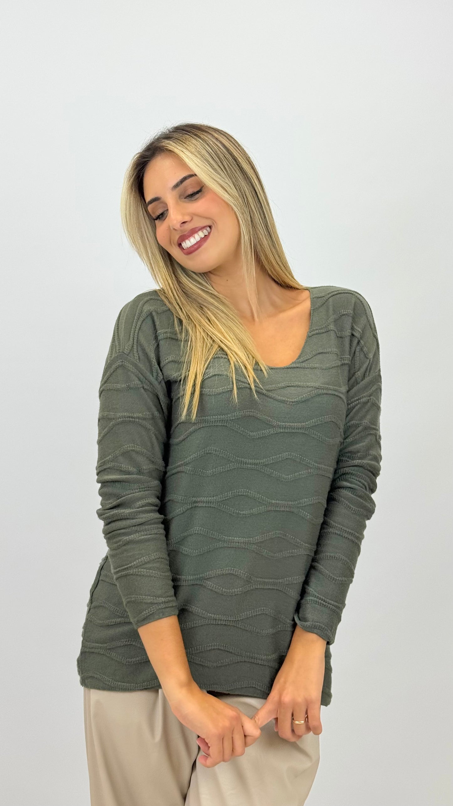 Camisola malha básica efeito ondinhas verde