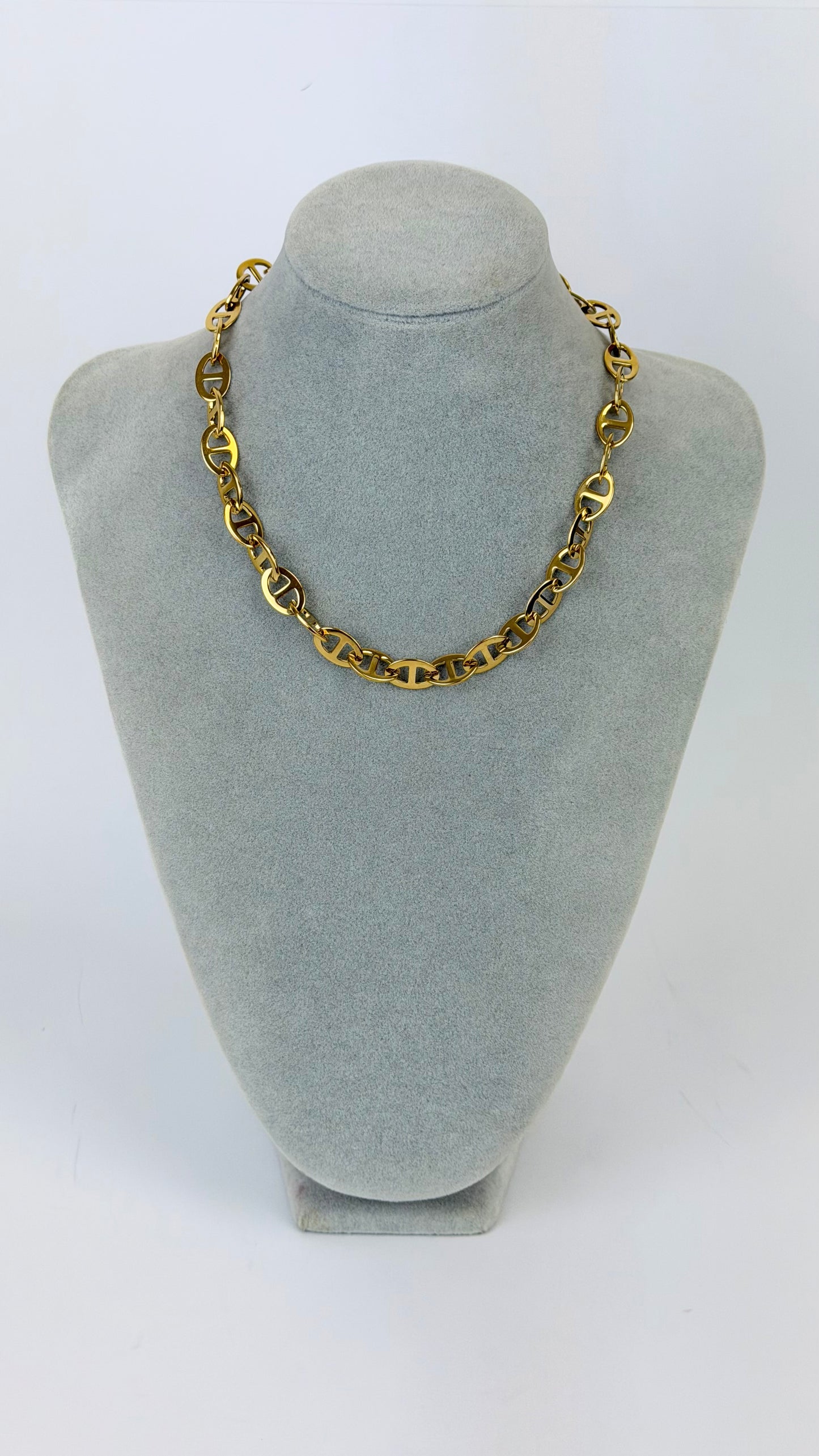 Colar aço dourado motivos geométricos