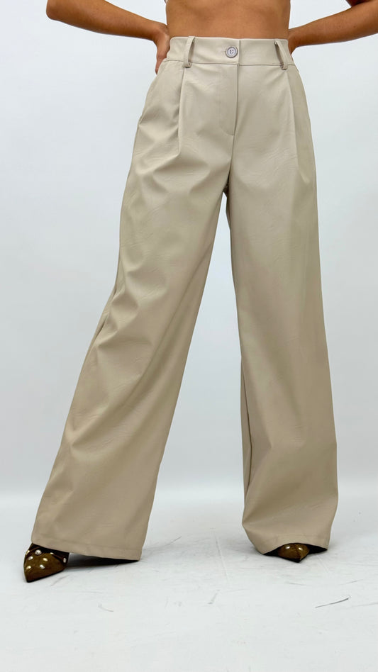 Calça larga estilo napa com elástico creme